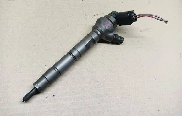Audi A6 S6 C7 4G Fuel injector 03L130277J