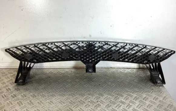 Volkswagen Touareg II Front bumper mounting bracket 7P5807200C