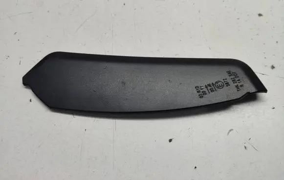 Volkswagen Golf VII Rear/tail light trim molding 5GM945312
