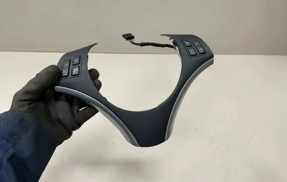 BMW 3 E90 E91 Steering wheel buttons/switches 9123288