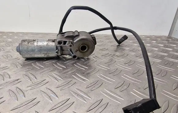 Audi A8 S8 D2 4D Seat adjustment motor 0390201628
