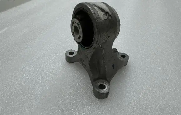Tesla Model S Engine mounting bracket X05489 48761