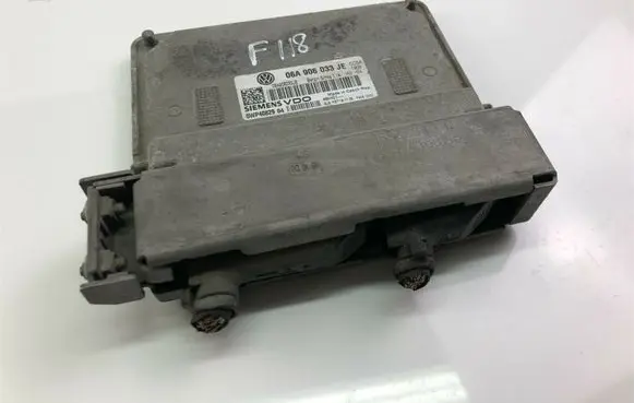 Skoda Octavia Mk2 (1Z) Other control units/modules 06A906033JE F118
