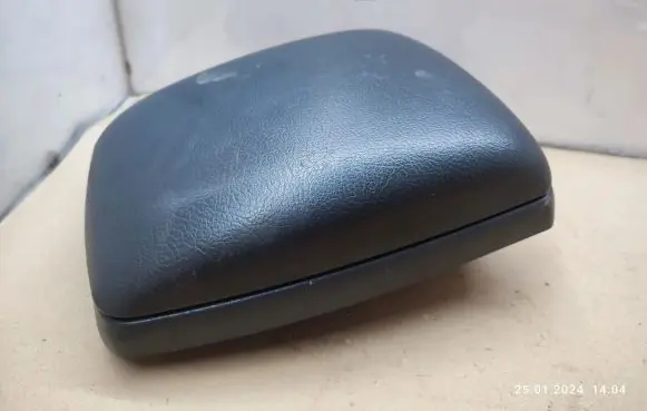 KIA Sorento Armrest