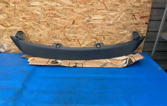 Renault Megane E-Tech Front bumper corner part panel trim 620786177R 620783996R