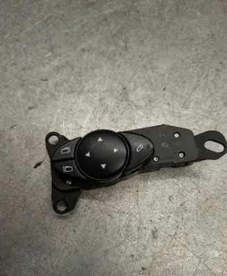 Mercedes-Benz E W211 Wing mirror switch 2118215979 03211026