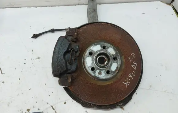 Front wheel hub spindle knuckle