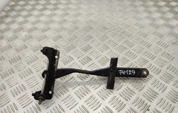 Toyota RAV 4 (XA30) Battery bracket 