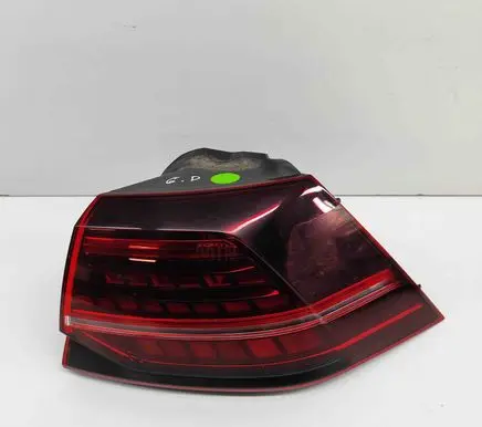 Volkswagen Golf VII Rear/tail lights 5G0945208G
