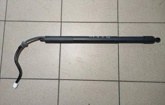Lexus NX Tailgate/trunk strut/damper 6891078032