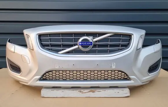 Volvo V60 Front bumper 30795006