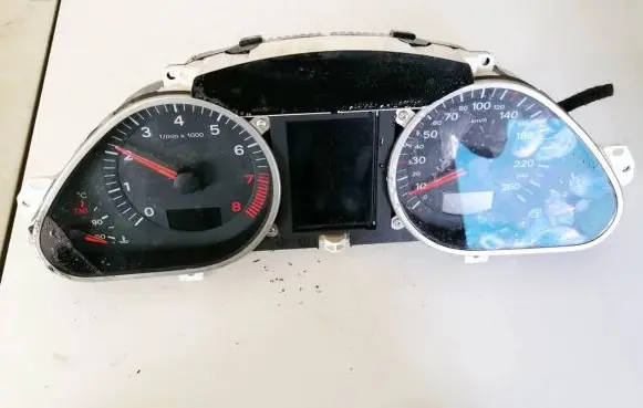 Audi A6 S6 C6 4F Speedometer (instrument cluster) 5550007301