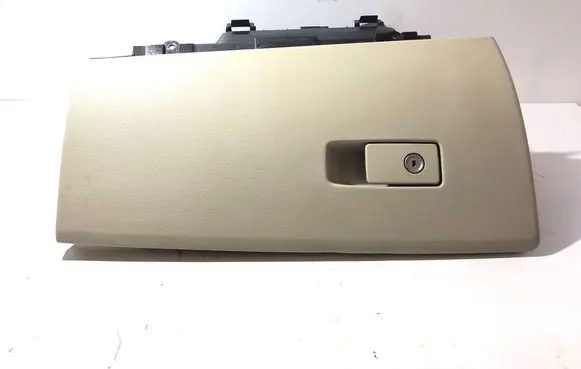 Volvo XC70 Glove box 39891976 080625
