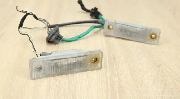 Chevrolet Orlando Number plate light