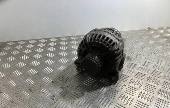 Volkswagen Golf VI Generator/alternator 06F903023F