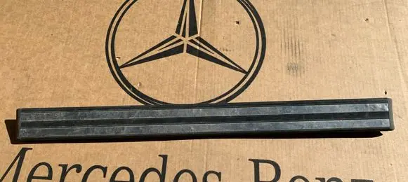 Mercedes-Benz E W210 Side skirt front trim A2106802335