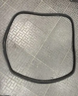 Jeep Grand Cherokee Trunk rubber seal (body) 