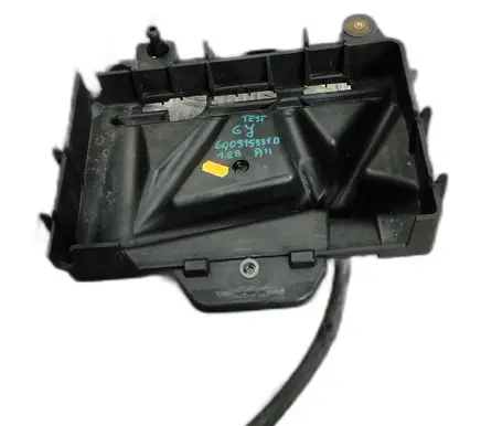 Battery box tray