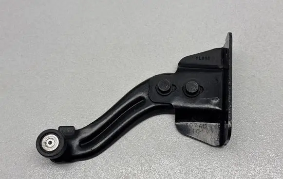 Chrysler Pacifica Sliding door lower roller guide/hinge 307AD 7B101V