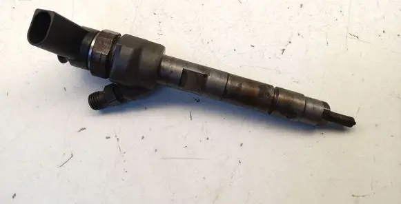 BMW 3 E90 E91 Fuel injector 0445110289