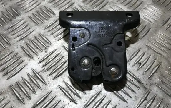 Audi A4 S4 B5 8D Tailgate/trunk/boot lock/catch/latch 8d9827505e