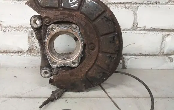 Volkswagen PASSAT B6 Front wheel hub