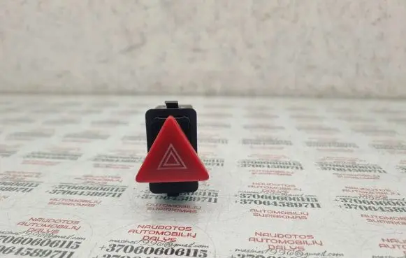 Skoda Octavia Mk1 (1U) Hazard light switch