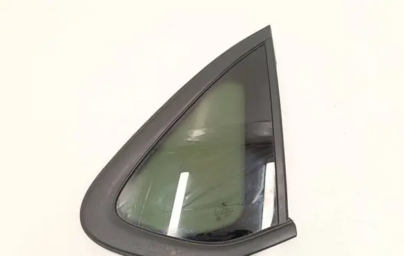 BMW 2 F45 Rear side window 7375184