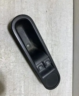 Renault Twingo III Electric window control switch 809600758R