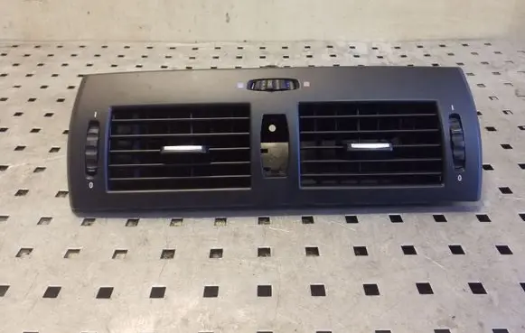 BMW X3 E83 Dash center air vent grill 3415965