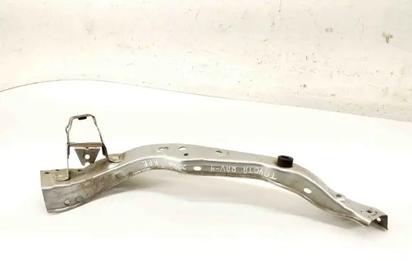 Toyota RAV 4 (XA40) Headlight/headlamp mounting bracket