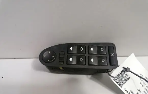 BMW 5 E39 Electric window control switch 8368986