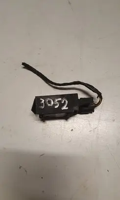 BMW 5 E39 AUC sensor 64118391470 8391470
