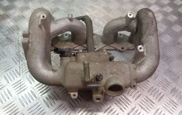 Suzuki Liana Intake manifold