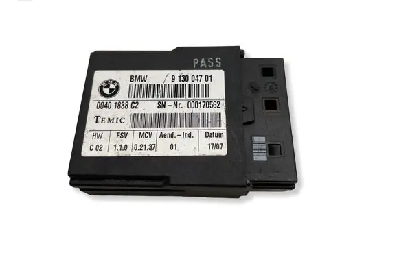 BMW 3 E90 E91 Seat belt warning relay 9130047 000170562 00401838C2