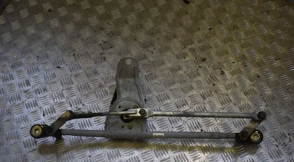 BMW X5 E53 Front wiper linkage and motor