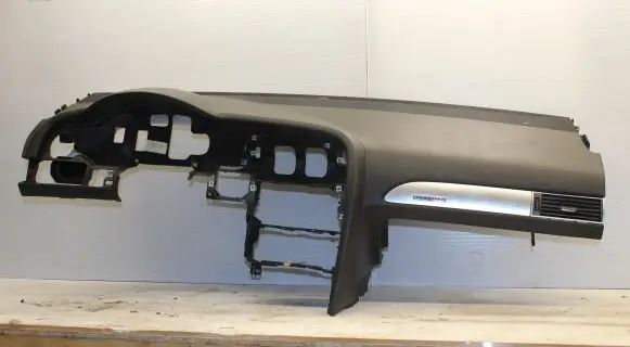 Audi A6 S6 C6 4F Dashboard 4F0857067