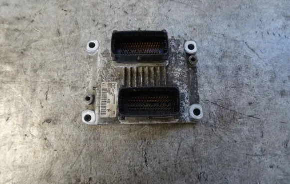 Alfa Romeo 147 Engine control unit/module ECU 0261207728