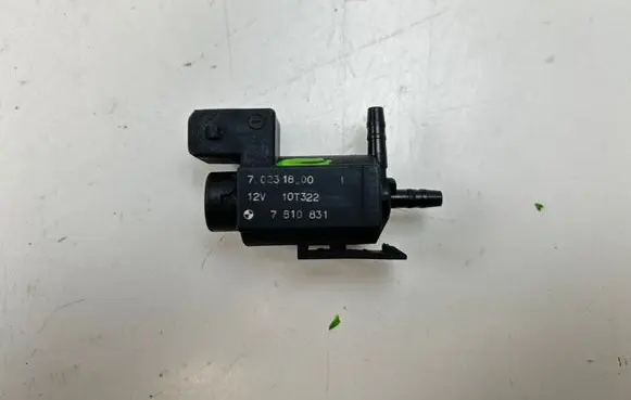 BMW 3 E90 E91 Turbo solenoid valve 70231800