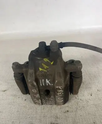Toyota Prius (XW20) Front brake caliper