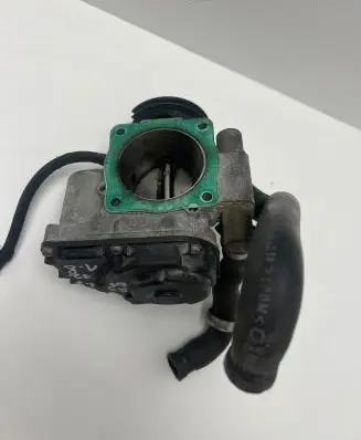 Audi A4 S4 B5 8D Throttle valve 058133063