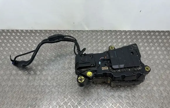 Opel Combo E AdBlue liquid reservoir P1012340