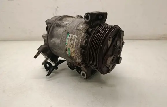 Volvo V40 Air conditioning (A/C) compressor (pump) P31291251
