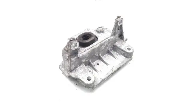 Nissan Juke I F15 Engine mount bracket 11220ED50A