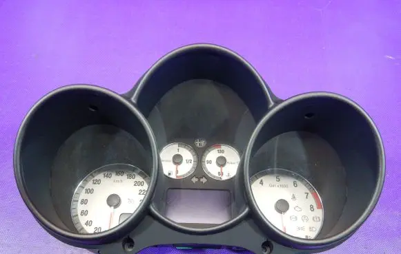 Alfa Romeo GTV Speedometer (instrument cluster) 156050195