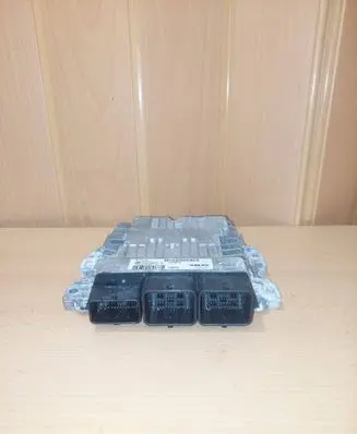 Volvo V50 Engine control unit/module 30788975