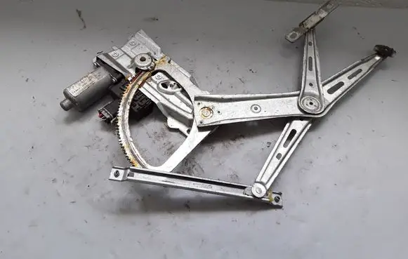 Opel Zafira B Front window lifting mechanism without motor 13132434 998591101