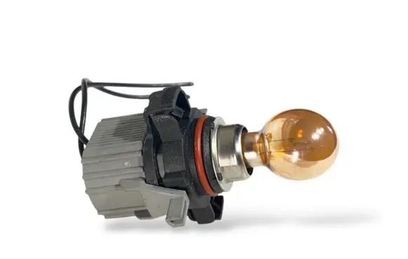 Volkswagen Golf VI Headlight/headlamp bulb 168133