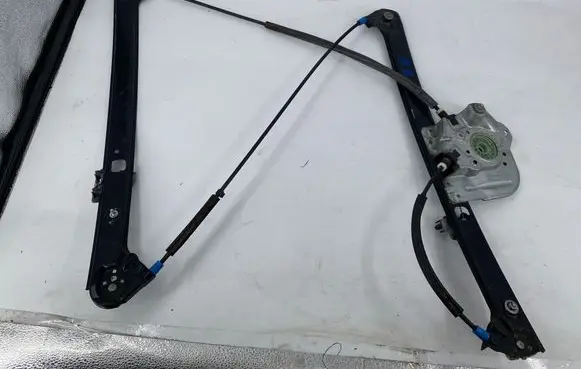 BMW X5 E53 Front window lifting mechanism without motor 8243803 8254911