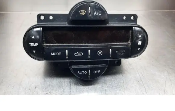 KIA Carens I Air conditioning/heating control unit 